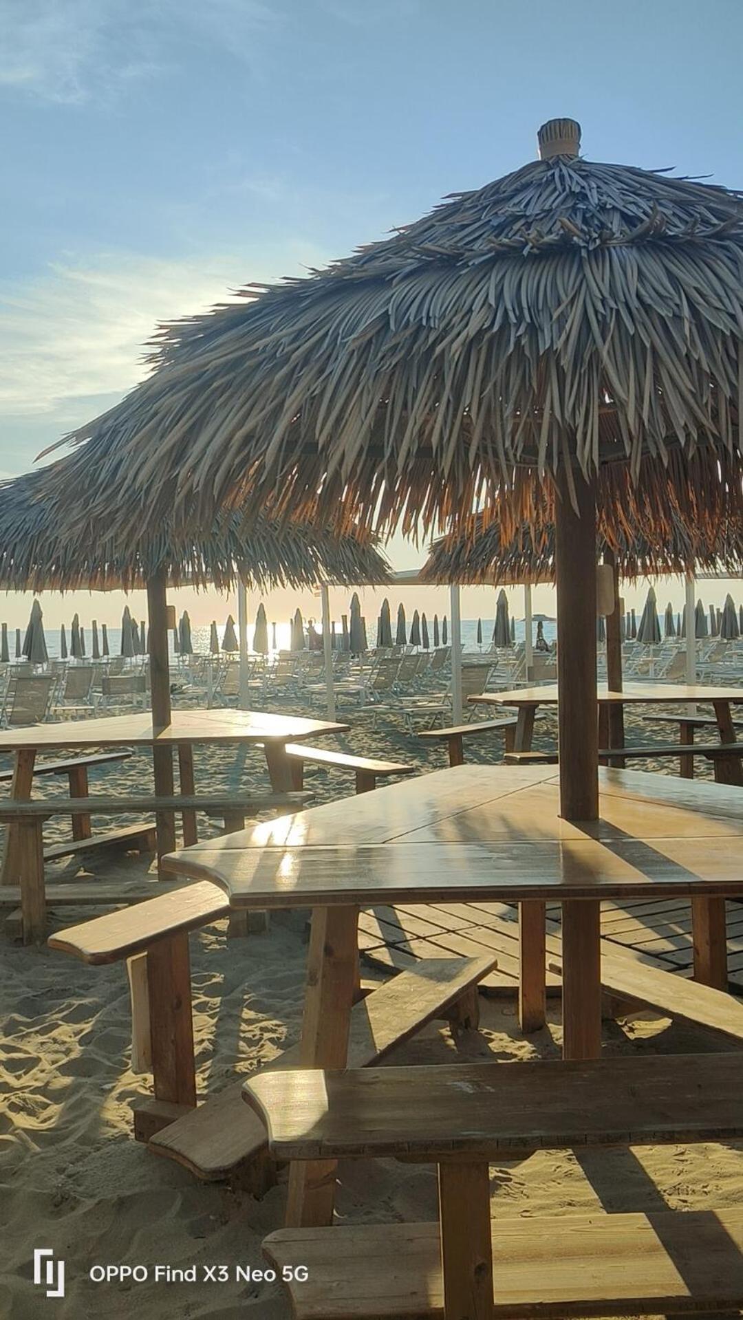 Sea Beach Relax 蒂勒尼亚 外观 照片
